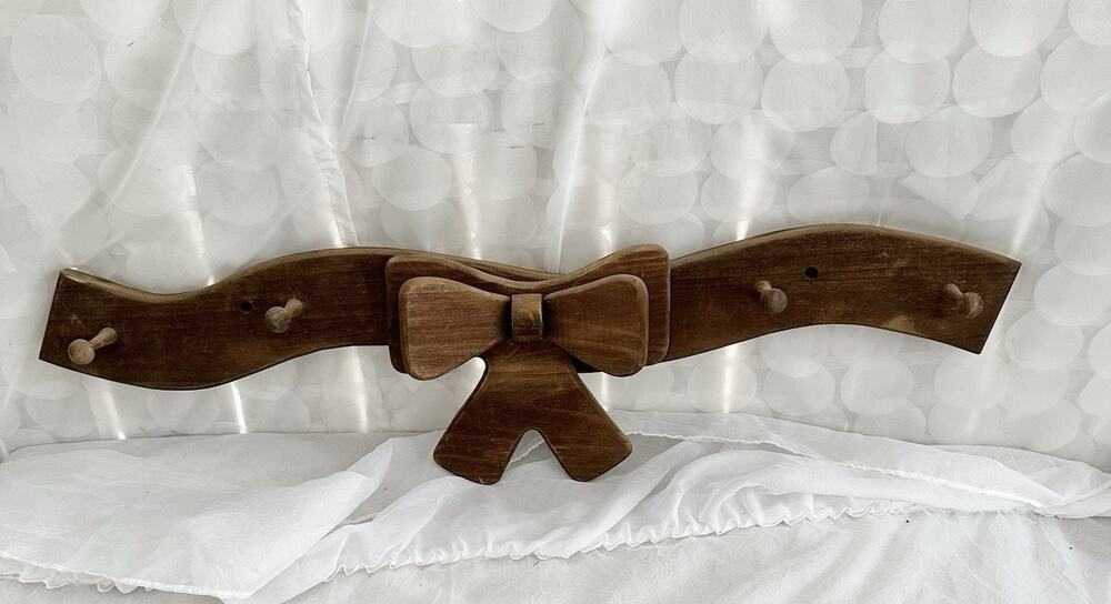 Vtg Handmade Wood Peg Wall Bow Ribbon Hanger Hanging Rack 30 X 8” Cottagecore